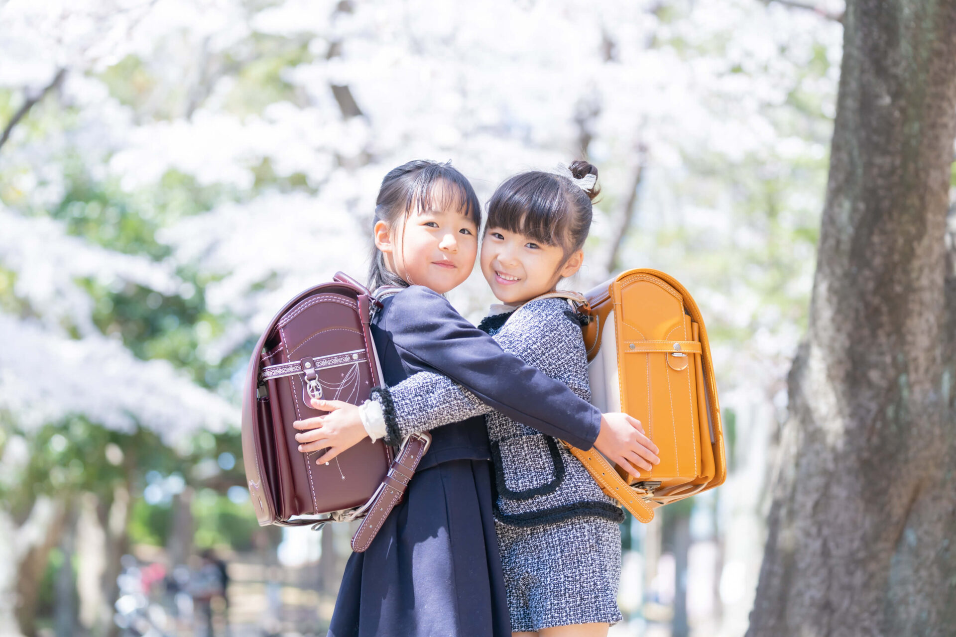 入学記念ランドセルと桜