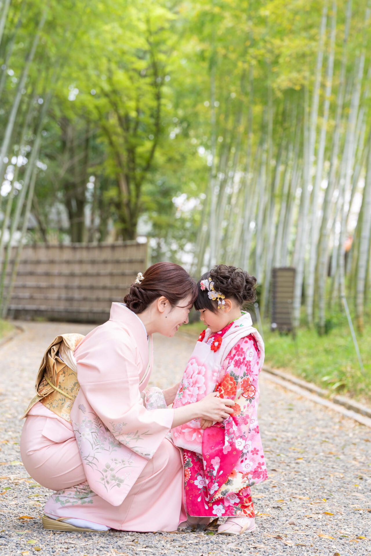 越谷市花田苑での七五三撮影。3歳の女の子日本庭園で撮影